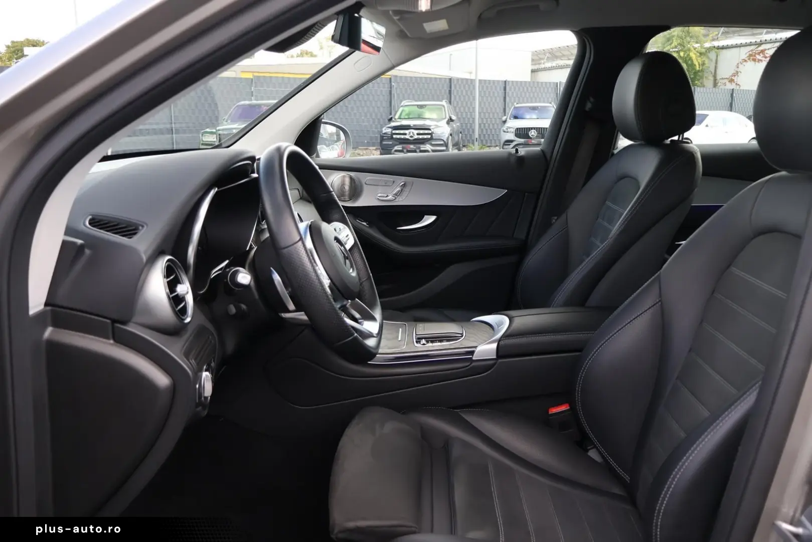 MERCEDES-BENZ GLC 300 de 4M AMG-KeylessGo-Distronic-Kamera