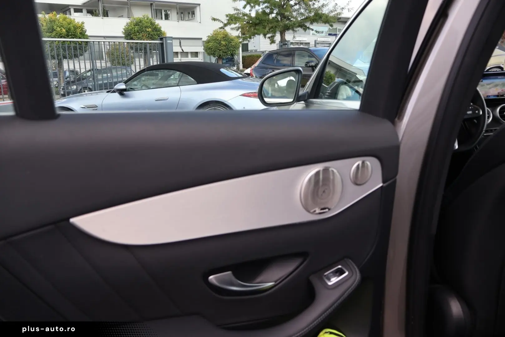 MERCEDES-BENZ GLC 300 de 4M AMG-KeylessGo-Distronic-Kamera