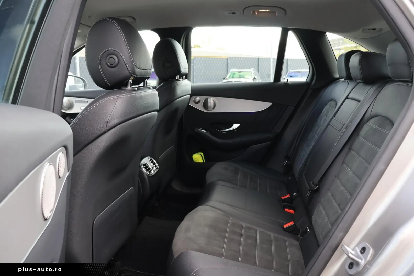 MERCEDES-BENZ GLC 300 de 4M AMG-KeylessGo-Distronic-Kamera