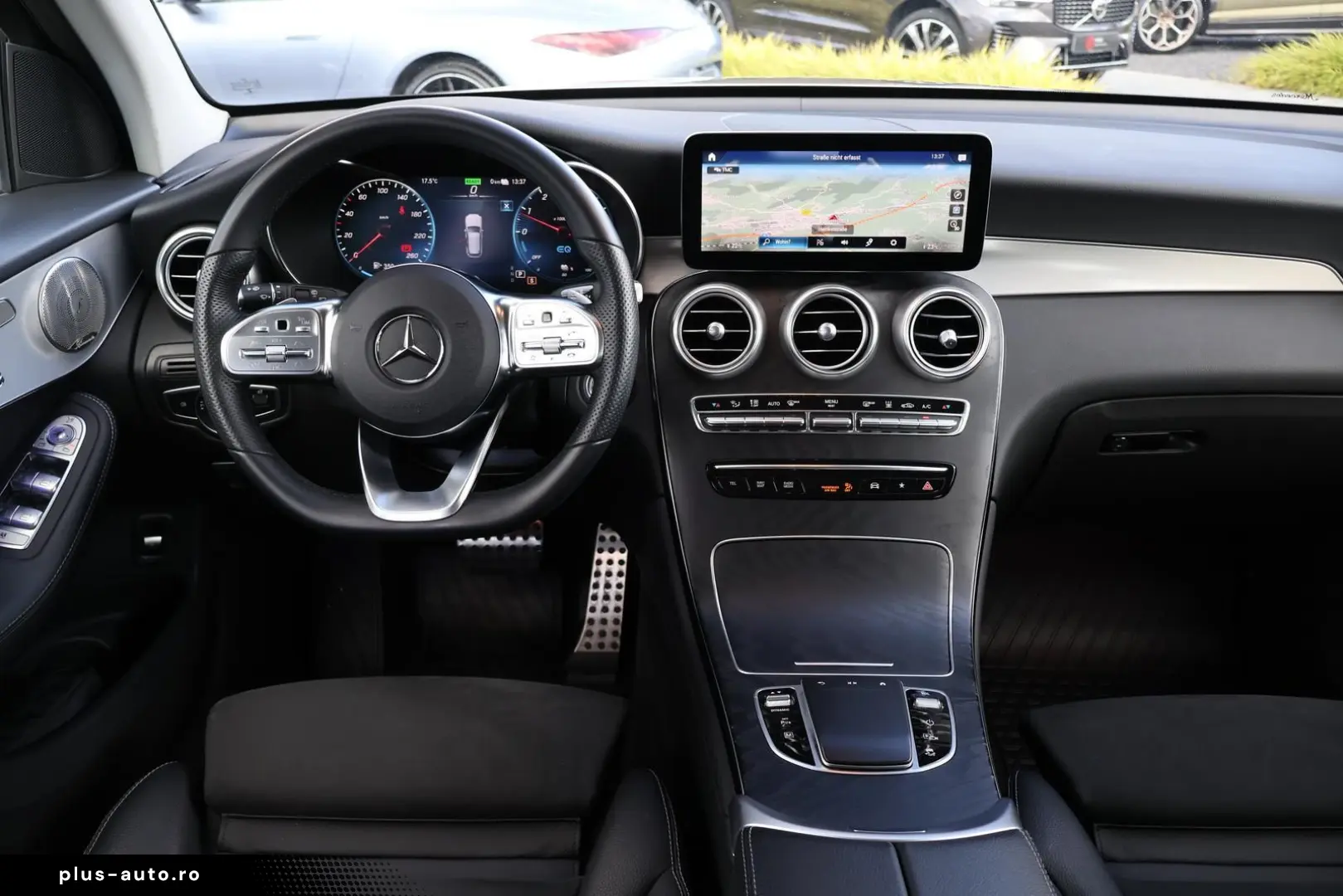 MERCEDES-BENZ GLC 300 de 4M AMG-KeylessGo-Distronic-Kamera