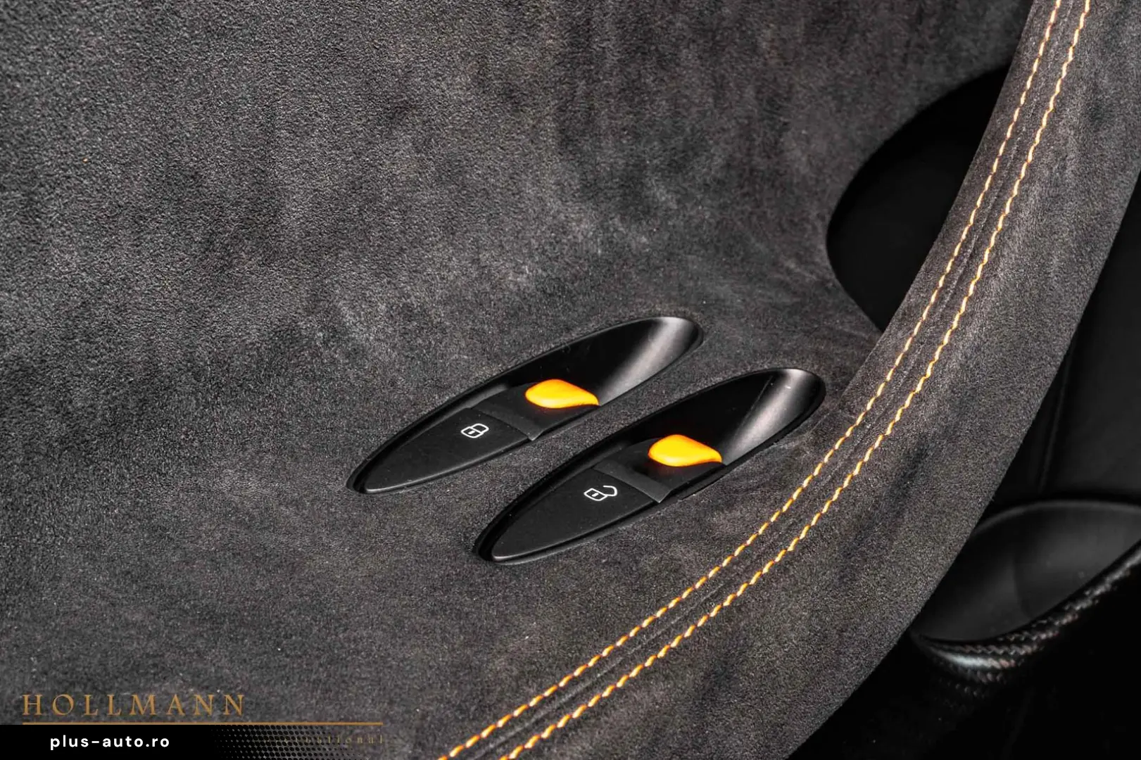 BUGATTI Chiron Super Sport 300