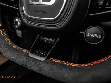 BUGATTI Chiron Super Sport 300