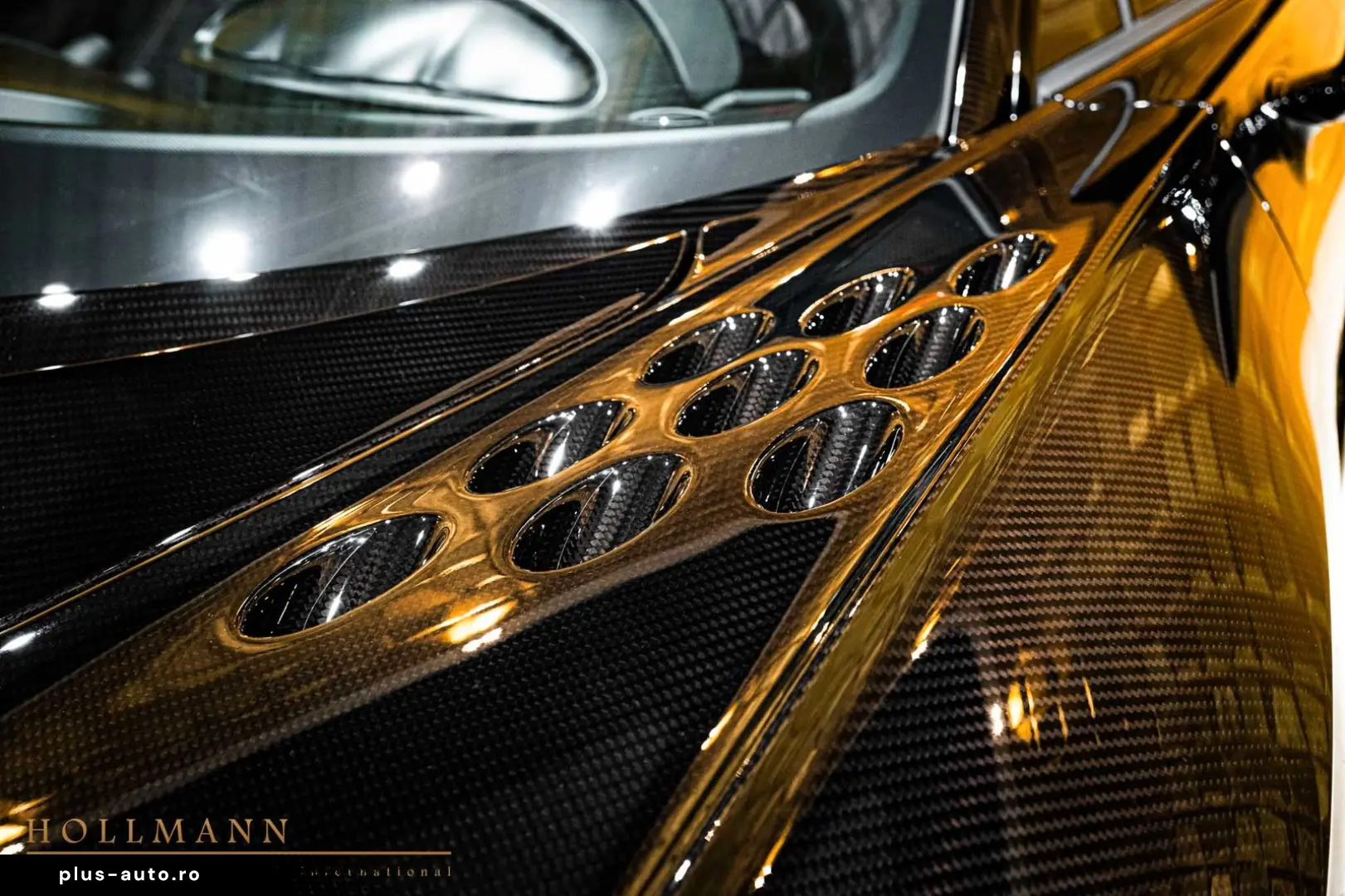 BUGATTI Chiron Super Sport 300