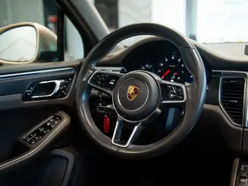 Porsche Macan 2.0 PDK