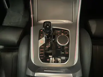 BMW X5 xDrive30d AHK Pano Head-Up