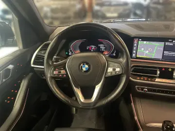 BMW X5 xDrive30d AHK Pano Head-Up