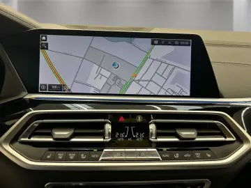 BMW X5 xDrive45e M Sport AHK Harman