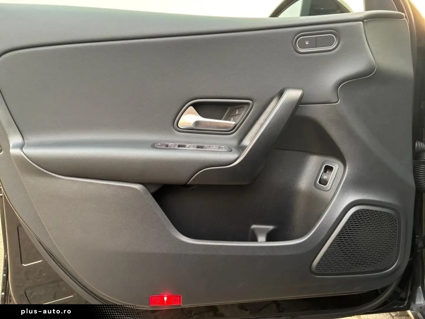 MERCEDES-BENZ A 180 Limousine