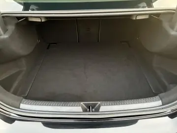 MERCEDES-BENZ A 180 Limousine