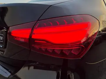 MERCEDES-BENZ A 180 Limousine