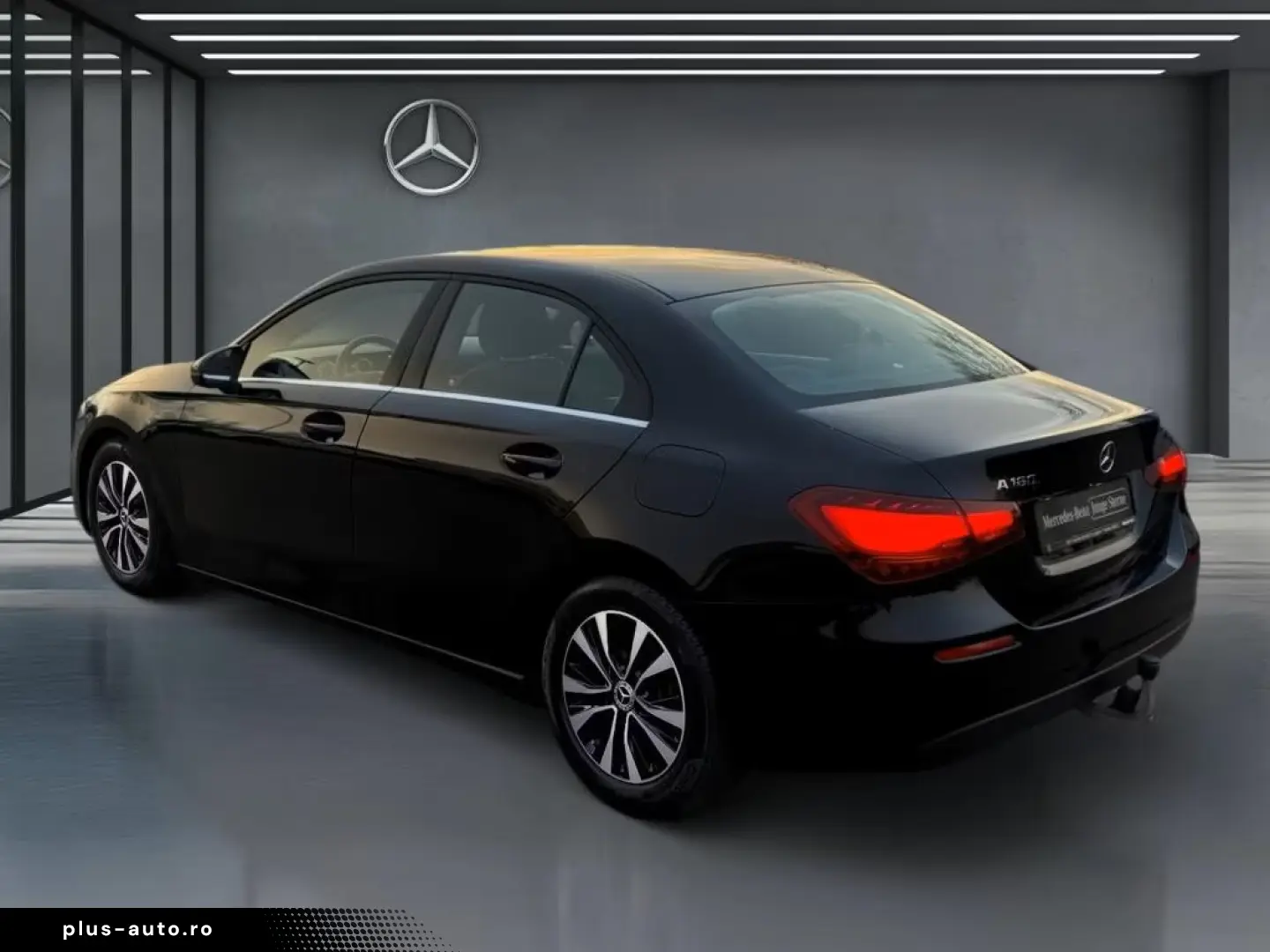 MERCEDES-BENZ A 180 Limousine