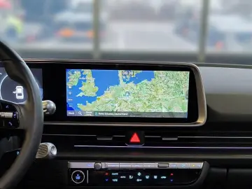 HYUNDAI IONIQ 6 UNIQ 4WD LEDER NAVI 360  Kamera LED