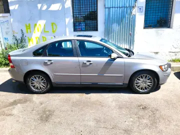 Volvo S40