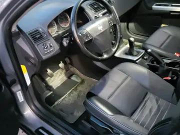 Volvo S40
