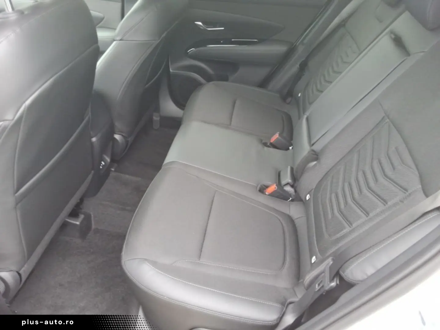 HYUNDAI TUCSON 1.6 TGDi 48V 4WD DCT Trend --LED-NAVI-