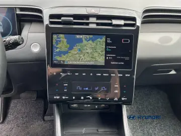 HYUNDAI Tucson 1.6 T-GDI PHEV TREND 4WD PANORAMA LED