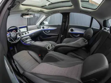 Mercedes-Benz E 300 de 4Matic 9G-TRONIC Avantgarde