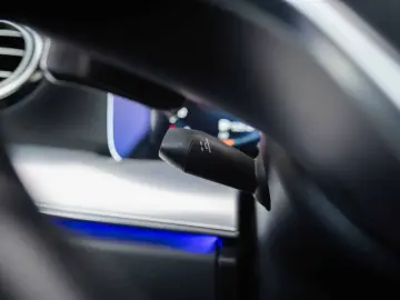 Mercedes-Benz E 300 de 4Matic 9G-TRONIC Avantgarde