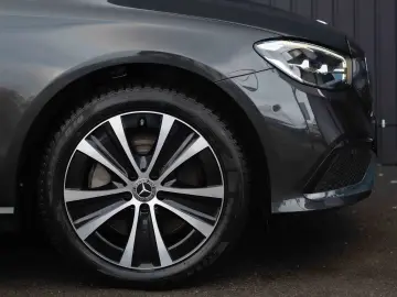 Mercedes-Benz E 300 de 4Matic 9G-TRONIC Avantgarde