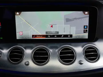 Mercedes-Benz E 300 de 4Matic 9G-TRONIC Avantgarde