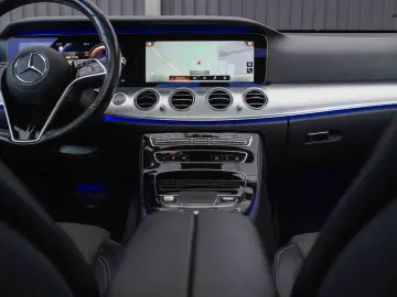 Mercedes-Benz E 300 de 4Matic 9G-TRONIC Avantgarde
