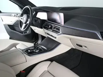 BMW X5 xDr.30dA M Sport TV ACC AHK