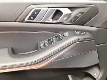 BMW X5 xDrive45e AHK Driv.Assist.Prof Head