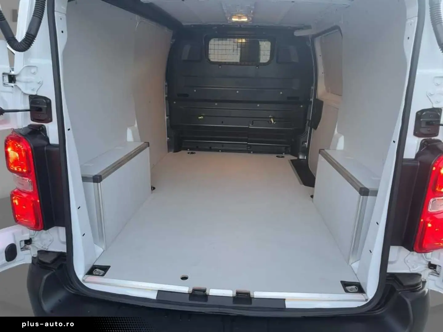 OPEL Vivaro Cargo L2 2.0D 144Ps Navi PDC ACC Boden Ca