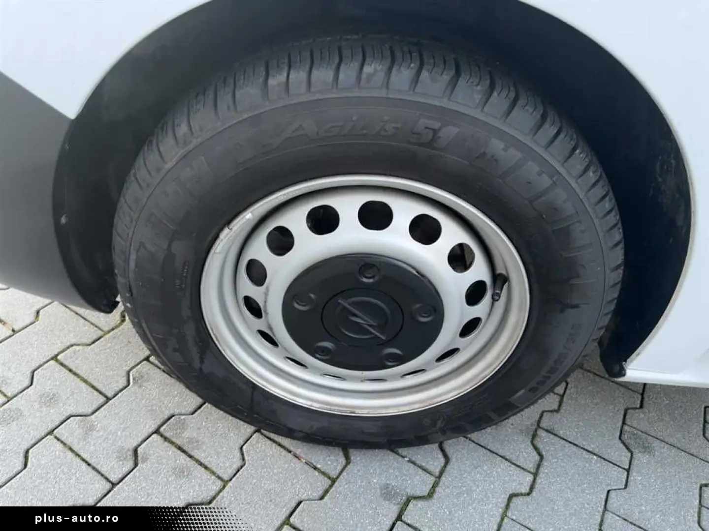 OPEL Vivaro Cargo L2 2.0D 144Ps Navi PDC ACC Boden Ca