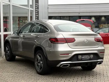 MERCEDES-BENZ GLC300 e Coupe 4M AMG LEDER MBUX SPURP LED 19