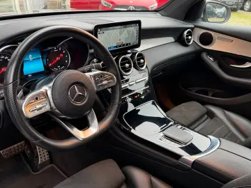 MERCEDES-BENZ GLC300 e Coupe 4M AMG LEDER MBUX SPURP LED 19