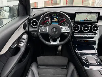 MERCEDES-BENZ GLC300 e Coupe 4M AMG LEDER MBUX SPURP LED 19