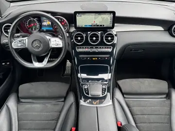 MERCEDES-BENZ GLC300 e Coupe 4M AMG LEDER MBUX SPURP LED 19