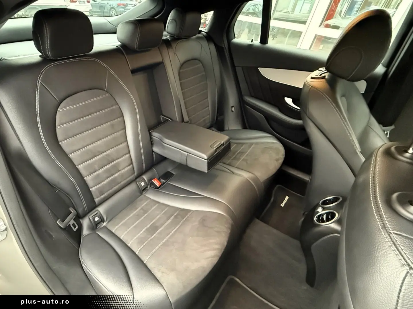 MERCEDES-BENZ GLC300 e Coupe 4M AMG LEDER MBUX SPURP LED 19