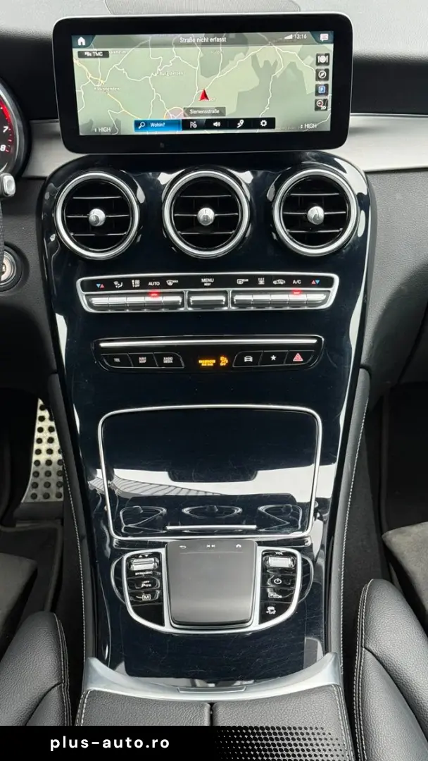 MERCEDES-BENZ GLC300 e Coupe 4M AMG LEDER MBUX SPURP LED 19