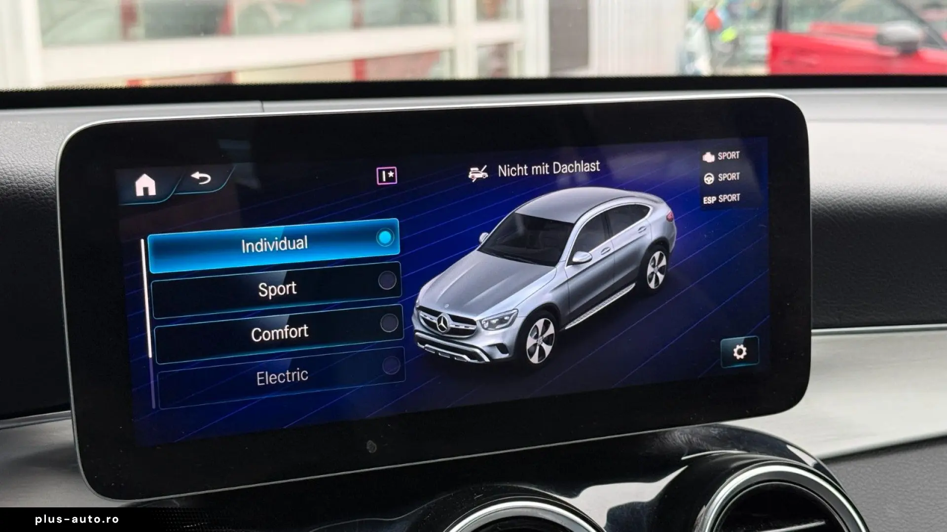 MERCEDES-BENZ GLC300 e Coupe 4M AMG LEDER MBUX SPURP LED 19