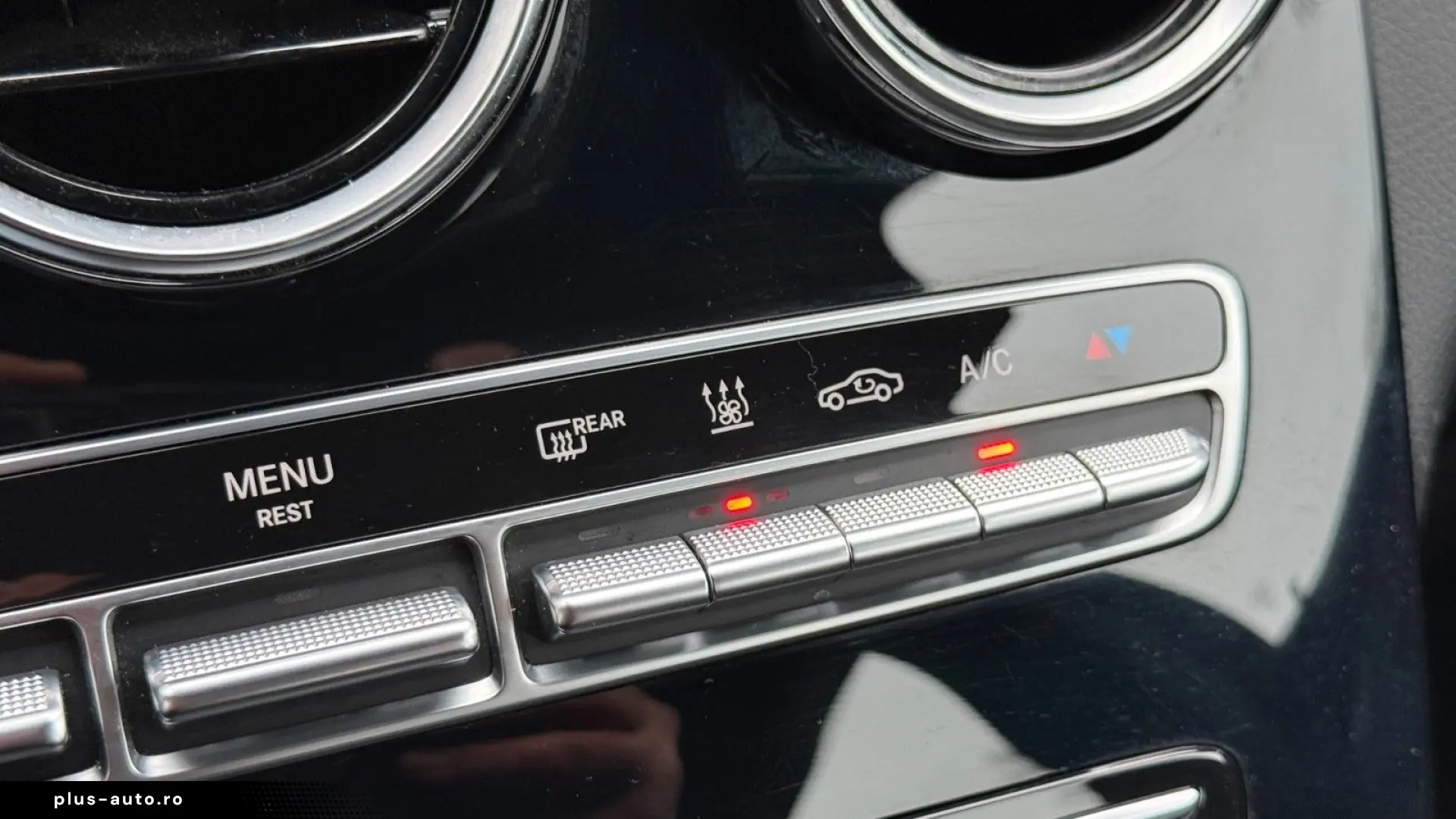 MERCEDES-BENZ GLC300 e Coupe 4M AMG LEDER MBUX SPURP LED 19