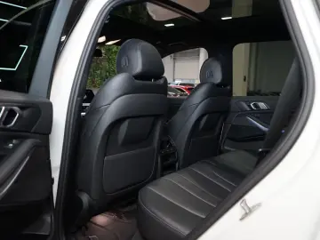 BMW X5  40i xDRIVE LED CAMERA