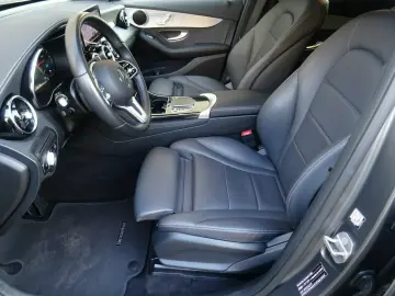 MERCEDES-BENZ GLC 300 e Coupe 4Matic 9G-Tr Plug Hybr