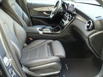 MERCEDES-BENZ GLC 300 e Coupe 4Matic 9G-Tr Plug Hybr