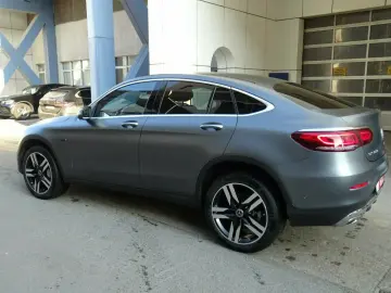 MERCEDES-BENZ GLC 300 e Coupe 4Matic 9G-Tr Plug Hybr