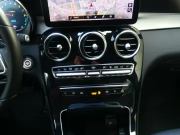 MERCEDES-BENZ GLC 300 e Coupe 4Matic 9G-Tr Plug Hybr