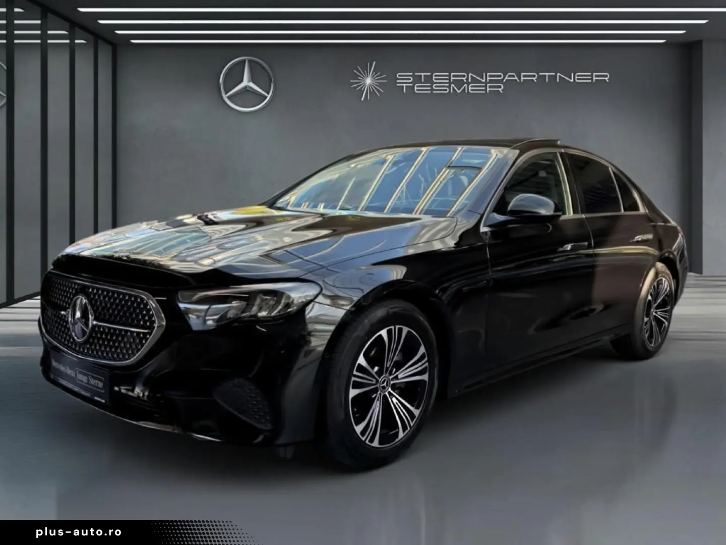 MERCEDES-BENZ E 200 Avantgarde - Distronic - AHK - Panorama