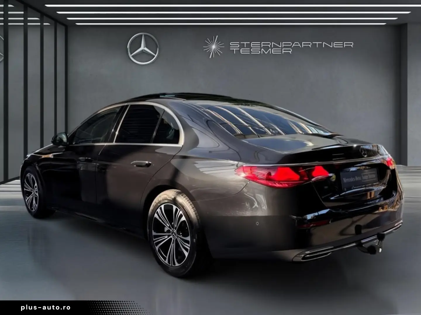 MERCEDES-BENZ E 200 Avantgarde - Distronic - AHK - Panorama