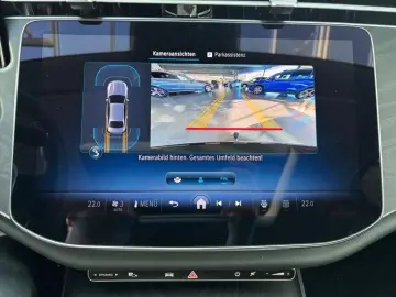 MERCEDES-BENZ E 200 Avantgarde - Distronic - AHK - Panorama