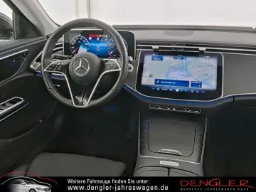 MERCEDES-BENZ E 200 DISTRONIC RFK LED KEYLESS Avantgarde Adv