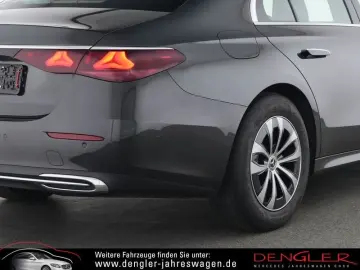 MERCEDES-BENZ E 200 DISTRONIC RFK LED KEYLESS Avantgarde Adv