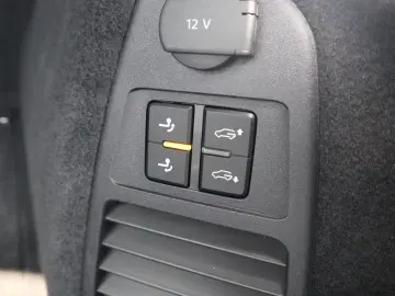 Volkswagen Touareg R-Line 3.0 V6 TSI DSG 4Motion P