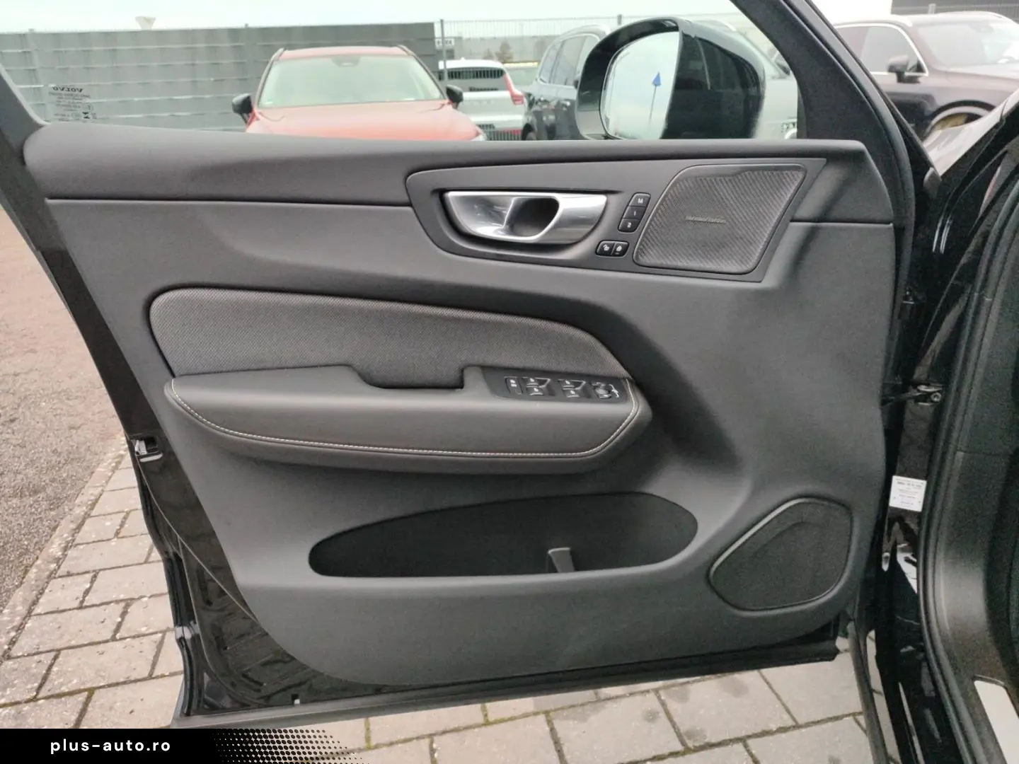 VOLVO XC60 B4 Ultimate Dark Diesel AWD 360 Kamera Pano