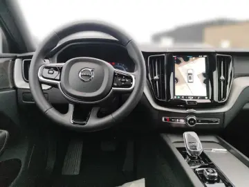 VOLVO XC60 B4 Ultimate Dark Diesel AWD 360 Kamera Pano